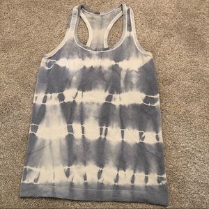 Lululemon Swiftly Tech Racerback - Size 6 - Used